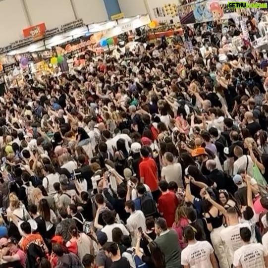 Cristina D'Avena Instagram - Due giornate indimenticabili al Milano Comics e a Vitorchiano! Grazie per tutto l’amore e le emozioni. Cantare le nostre sigle è sempre meraviglioso. Grazie a tutti! 😊🎶❤️