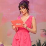 Cristinini Instagram - Otra presentación más a mis espaldas. Esta vez, los Premios Ídolo 2023, que a parte de presentar, pues me llevé el galardón a mejor streamer del año, nada mal la noche. Gracias por tanto ❤️ 👗 @pinkoofficial 💄 @diorbeauty @naogayoso 📸 @crowinng #cristinini #gala #premios #host #vestido #moda
