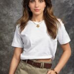 Cristinini Instagram - Me lo pedíais muuuuucho y aquí está… anuario de los 90!!! ¿Qué versión os gusta más de mí: chica mala de insti o estudiante ideal? 😂😂 Si veo que os gusta, os subo la versión DEPORTES ✨💫