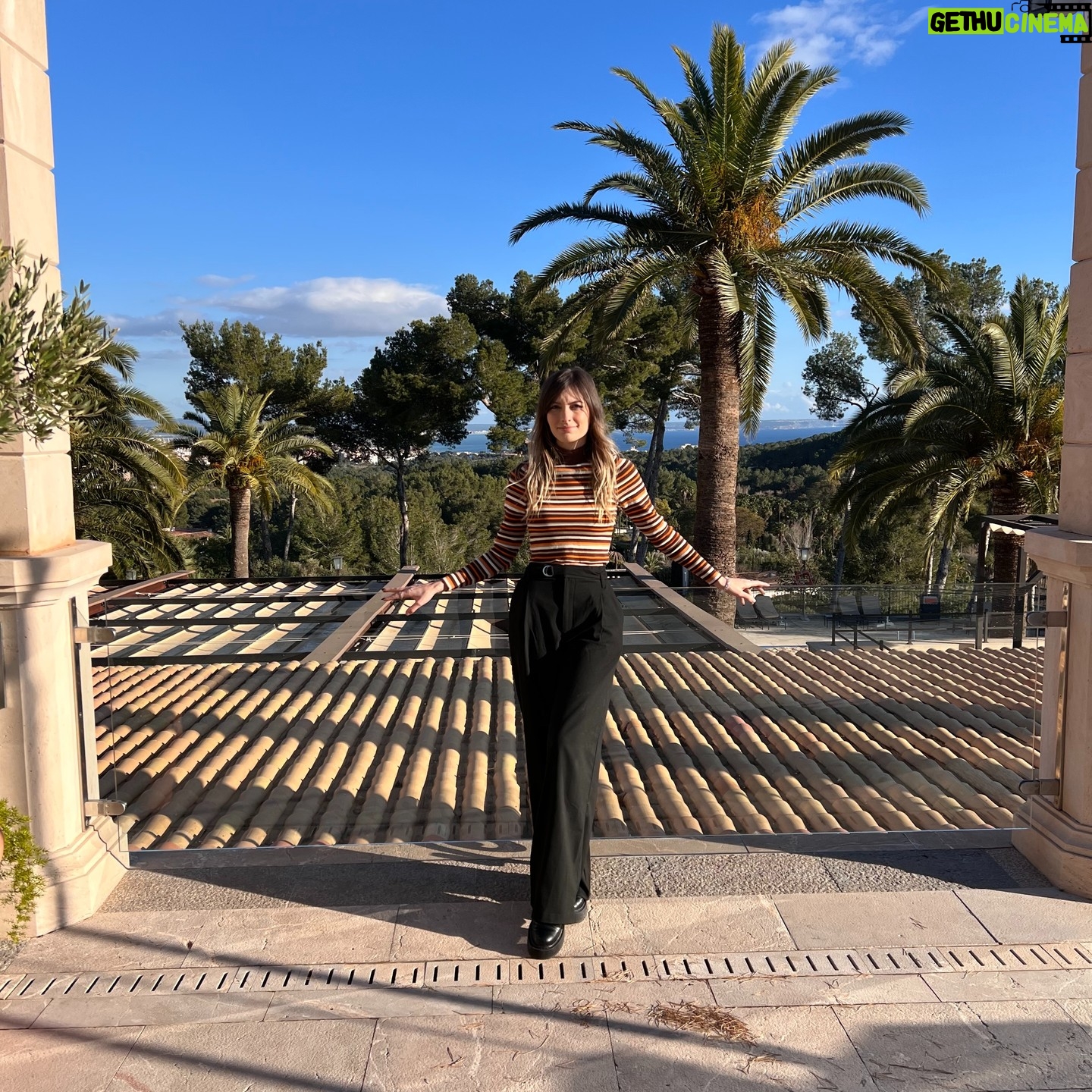 Cristinini - 188.6K Likes - Mi primera visita a las islas baleares... ¿Adivináis dónde?🌻🌊