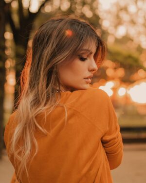 Cristinini Instagram - Otoño como una loca del c*ño lalalala 🌻 

#cristinini #iamcristinini #autumn