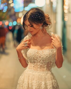 Cristinini Instagram - ✨ Retrato ✨

👗 @pronovias
💍 @rabatjewellery
💄 @diorbeauty @naogayoso
📸 @crowinng

#vestidofiesta #vestidolargo #cristinini #lifestyle #moda
