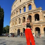 Cristinini Instagram - Fotitos de mi viaje a Roma 🥰🏛 #roma #italia #travel #viajar #coliseo #cristinini #iamcristinini #lifestyle #travelphotography #pickoftheday