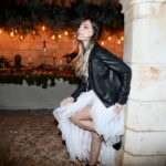 Cristinini Instagram - Look de 👗 @aniyeby rockero molón 🤘🎸 Además el Castillo de Bellver (Palma de Mallorca) con el rollo gótico era una PASADA.