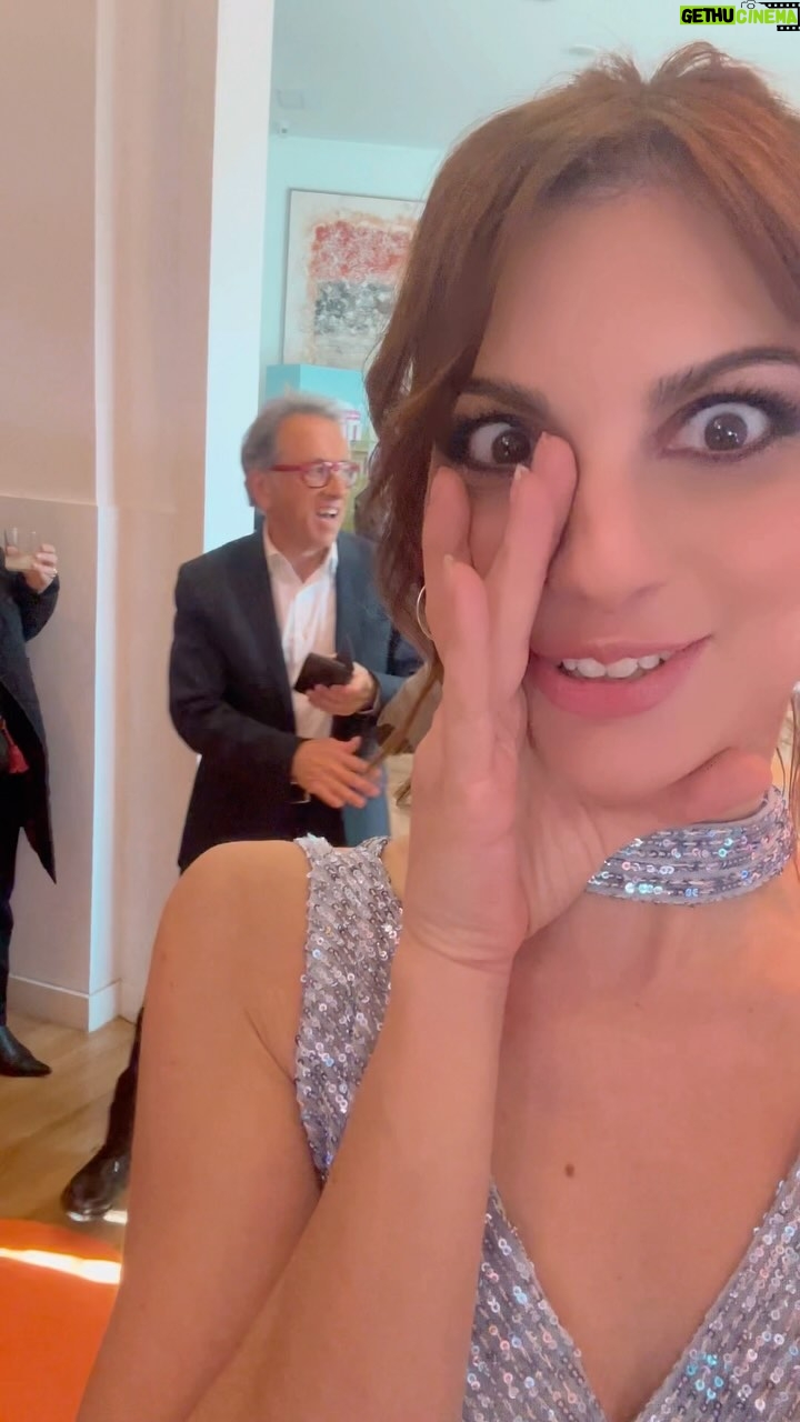 Cristinini Instagram - Lo que no se ve en las galas de RTVE 馃槀 La otra cara de la gala de presentaci贸n de contenidos de Navidad de TVE 馃巹馃巵 驴A qui茅n invito a venir al canal y le conocemos m谩s? 馃檮