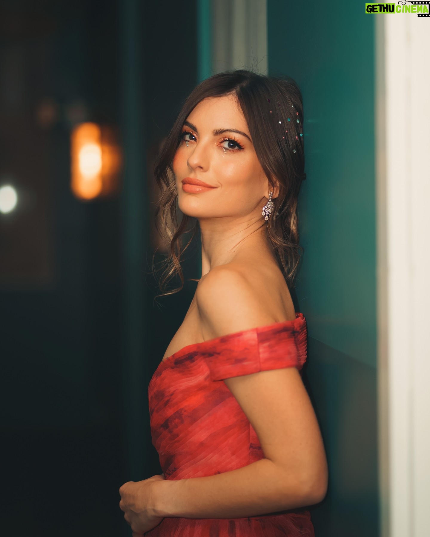 Cristinini - 151.7K Likes - Carrusel de fotitos de Nochevieja 2022 🔥🎉
👗 @rosa_clara
💍 @rabatjewellery
💄 @diorbeauty @naogayoso
📸 @crowinng
#cristinini #lifestyle #moda #fiesta