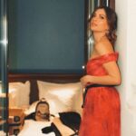 Cristinini Instagram - Más fotitos del vestido rojo 💄🔥 👗 @rosa_clara 💍 @rabatjewellery 💄 @diorbeauty @naogayoso 📸 @crowinng
