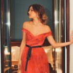 Cristinini Instagram - Más fotitos del vestido rojo 💄🔥 👗 @rosa_clara 💍 @rabatjewellery 💄 @diorbeauty @naogayoso 📸 @crowinng