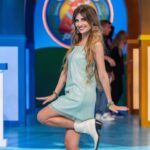 Cristinini Instagram – ¡¡ TERCER PROGRAMA de EL GRAND PRIX!! CERVELLÓ vs AGUILAR DE CAMPOO.
¿Quién gana? ¡Hagan sus apuestas!🎳
Esta noche a las 22:35h en TVE 🥳
Lookazo de este programa:
👗 @wildponyofficial
👠 @bershka
📿 @bijoubrigitte
@msandrasaez @milagritosmakeup
#cristinini #grandprix #television #moda #look