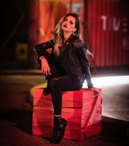 Cristinini Instagram - Bienvenidos a #TimeZone, un videojuego en el mundo real. 10 jugadores se enfrentarán a una competición llena de retos en un juego contra el tiempo para derrotar a la Master of Time @iamcristinini. Estreno este julio en HBO Max. #HBOMax #HBOMaxES #Streaming