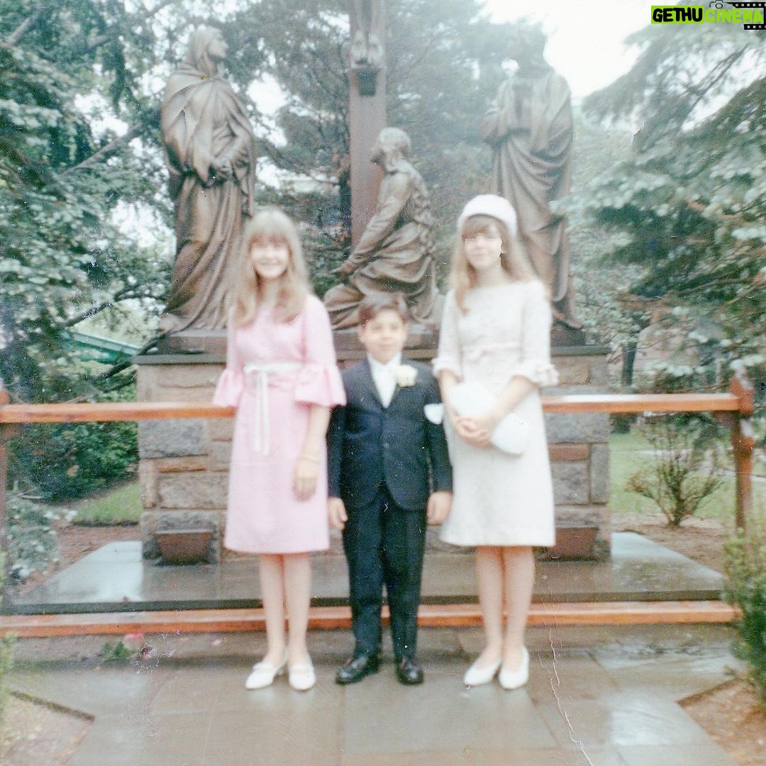 Cyndi Lauper Instagram - Happy #NationalSiblingDay @elenlauperacupuncture and Butch. Love you so much!