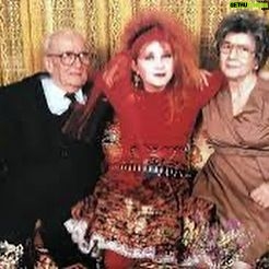 Cyndi Lauper Instagram - Happy #GrandparentsDay! I wonder what mom and I were cracking up about βΊοΈπ€·ββοΈπ