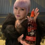 Cyndi Lauper Instagram - Thanks again @sirrodstewart! 🥃 It’s a rascal of a thing! 🐺⚡️ ••• Wolfie’s is inspired by a whole lotta things 🐺 Rock n' Roll, Americana and the fierce love @sirrodstewart has for Scotland. #wolfies #wolfiesontour #mywolfies #sirrodstewart #rocknroll #rodstewart