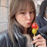 Cyndi Wang Instagram – 和姐妹、好友ㄧ起❤️
在北京吃美食、City walk
開心🥳

#王心凌 #CyndiWang #北京
