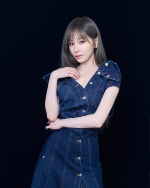 Cyndi Wang Instagram - 謝謝所有參與《BITE BACK》的夥伴們，謝謝所有喜歡、支持這張專輯的你們💕
我會繼續認真做音樂，盡情享受每一個舞台。
滿滿的愛🫶🏻