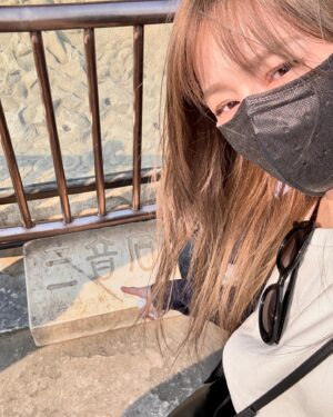 Cyndi Wang Instagram - 和姐妹、好友ㄧ起❤️
在北京吃美食、City walk
開心🥳

#王心凌 #CyndiWang #北京