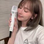 Cyndi Wang Instagram - 歡迎我的新夥伴🎤😍🥰 該幫它取什麼名字呢？🤔 #SugarHigh世界巡迴演唱會 #澳門 #王心凌 #CyndiWang