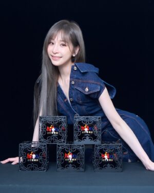 Cyndi Wang Instagram - 謝謝所有參與《BITE BACK》的夥伴們，謝謝所有喜歡、支持這張專輯的你們💕
我會繼續認真做音樂，盡情享受每一個舞台。
滿滿的愛🫶🏻
