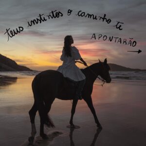 Cynthia Aparecida Instagram - O que você se torna quando assume o selvagem que é? 
PASSA PRO LADO 👉🏼

ideia de um seguidor   tarde criativa 🎨✨