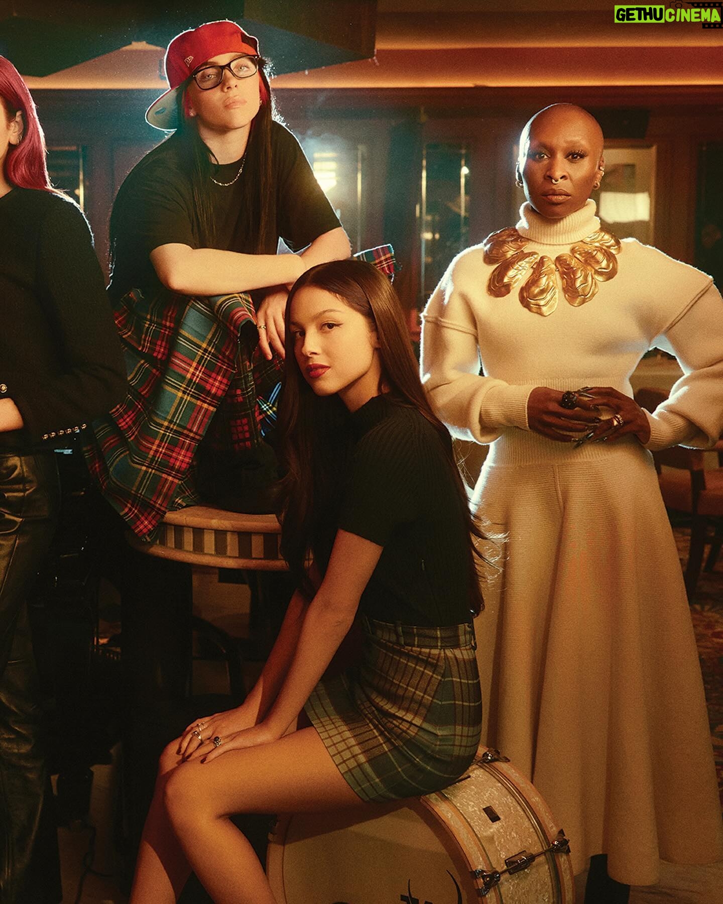 Cynthia Erivo Instagram - What a beautiful day this was to sit in conversation with artists, talking about music and how we make it and how we love it was a dream. thank you, @hollywoodreporter for including me. What a lovely round table to be a part of. Songwriters RT Thank you @musicmesfin for holding such a wonderful space for us all. Photographer: Austin Hargrave @austinhargrave Location: The Georgian @thegeorgian @jasonbolden @joannasimkin @johnmumblo @schiaparelli Thank you for getting me together. I love you.