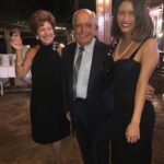 Cynthia Khalifeh Instagram - انسان ولا اجمل. بحب الناس كلها، بجامل الناس كلها، قلبو وبيتو مفتوح للجميع، كلمته دايما الاحلى. إنسان مثقف، دكتور انساني وكريم، أب حنون جدا. جدّ احن. ‏علاقتنا كانت خاصة كتير ، بعرف قديش كان بيحبني. وبعرف قديش أنا بحبه….. حبيت الموسيقى والقصص والشعر والافلام من وراء، من وراه حبيت الناس ‏وهو علمني حب الحياة. La vie en rose… روحو هتفضل بيننا. بس صار وقت ترجع تجتمع مع حبه الأول والأخير بعمري ما راح أنساك ، ولا أنا ولا حدا عرفك! بحبك، جدي انطوان خليفة.