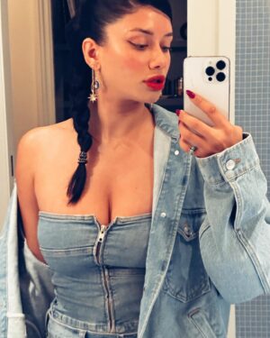 Cynthia Khalifeh Instagram - Alo ?