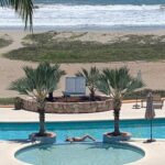 Cynthia Klitbo Instagram – En mi Mazatlán amado .
Que rico llegar a casa después de tanto tiempo ❤️