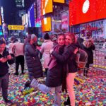 Cynthia Klitbo Instagram - Cumplí con mi promesa😍a mi hija @elisaklitbo_ @huicocheatv Feliz Año Nuevo 🎆 #new york #añonuevo #timesquare
