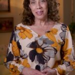 Cynthia Klitbo Instagram – Josefina Sosa de Bravo es la matriarca de la familia, una mujer que con mucha fe ha logrado ser el soporte econónimo para sus hijos y su nieta. ¿Qué sorpresas inesperadas llegarán en su vida? Descúbrelo muy pronto en #LaHistoriaDeJuana 💖

 Inicia 3 de junio, 9:30 p. m. MEX #ConLasEstrellas