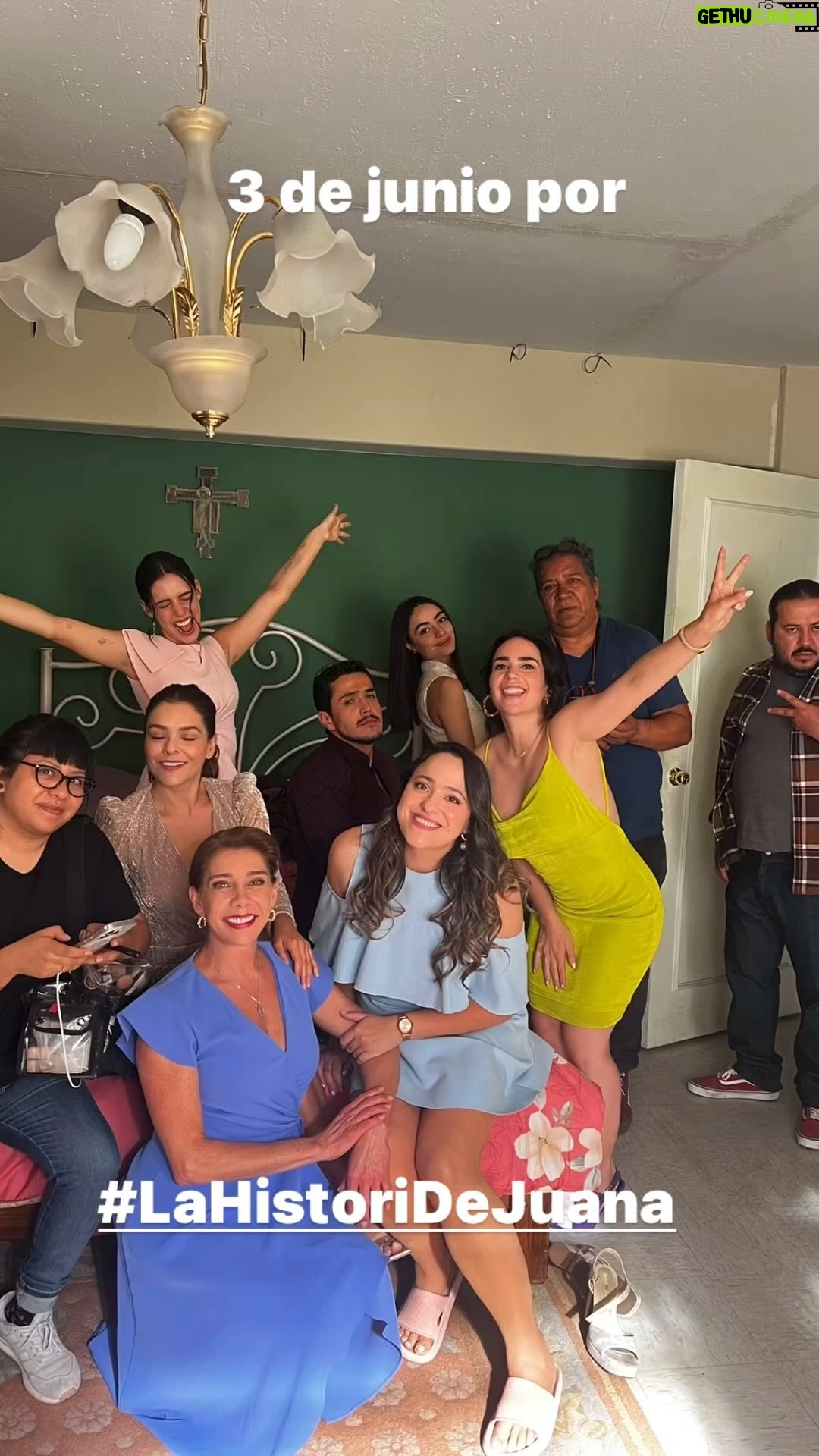 Cynthia Klitbo Instagram - @lahistoriadejuanaof