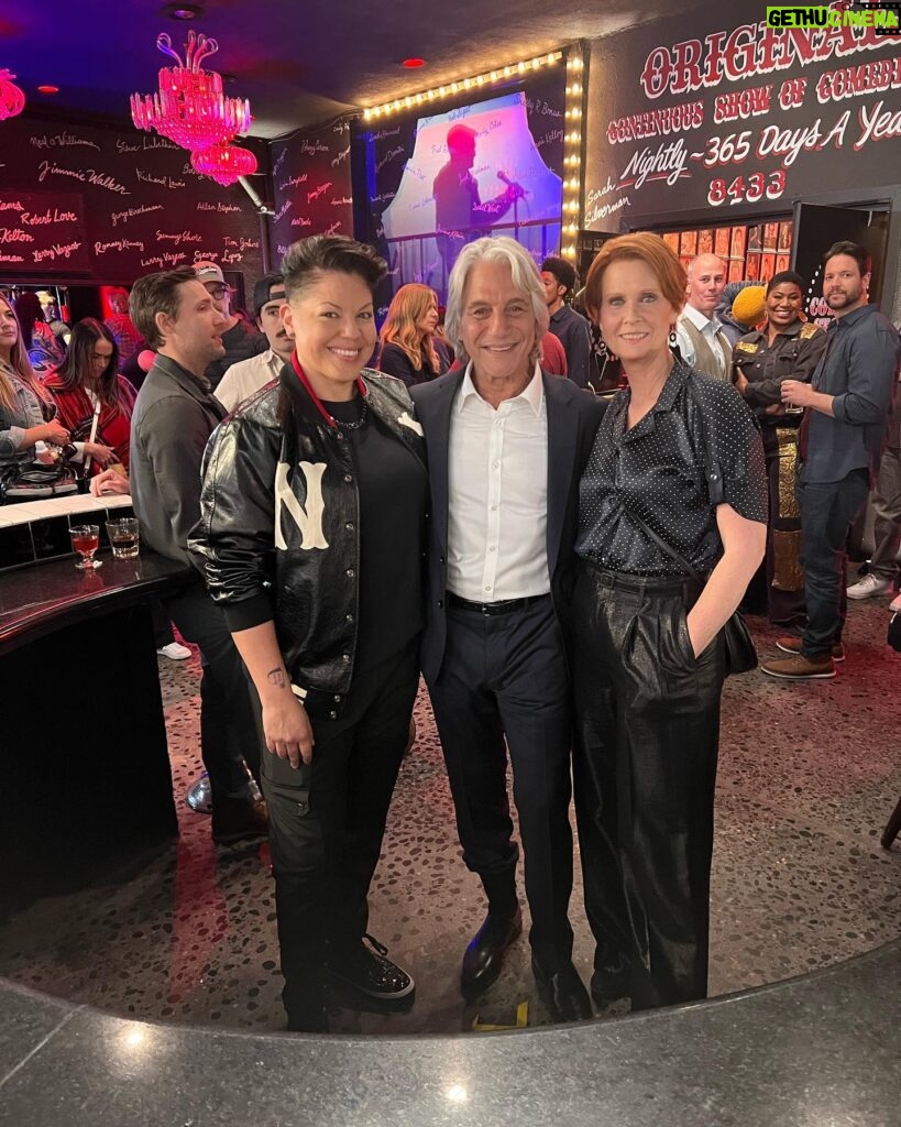 Cynthia Nixon Instagram - We love our #AndJustLikeThat guest stars! Thanks @tonydanza for joining us ❤️🎬✨