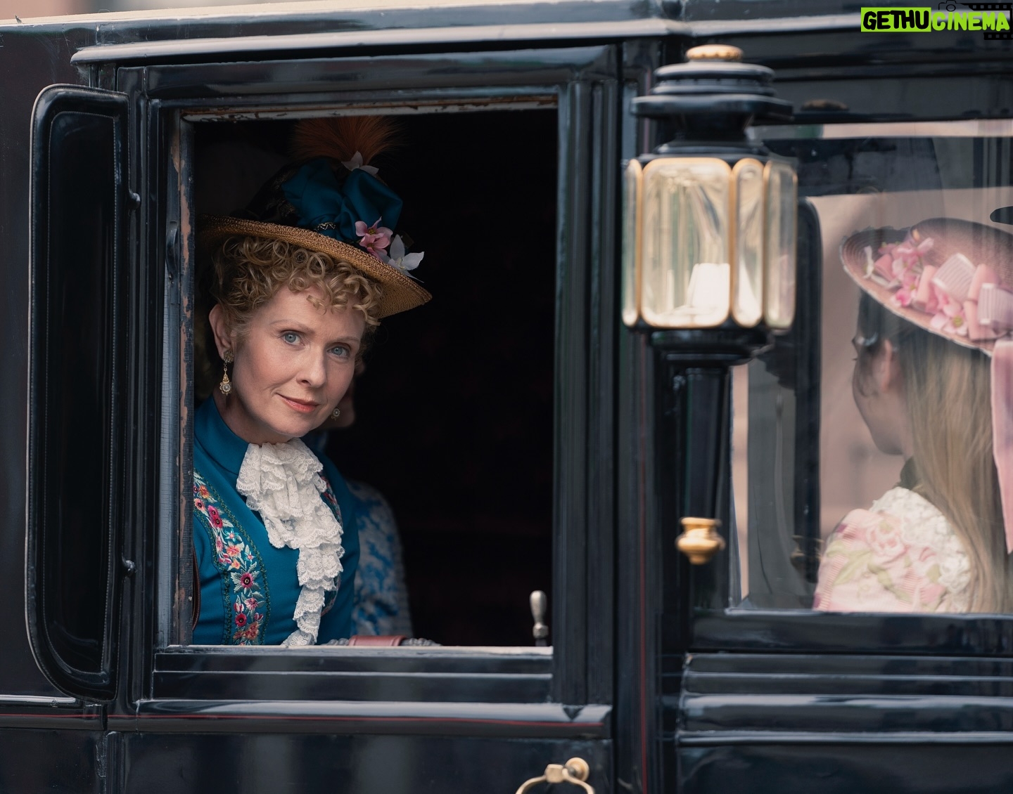 Cynthia Nixon Instagram - Put A Ring On It (Ada Brook's Version) 💍 💗 #TheGildedAge is back tonight on @HBO and @StreamOnMax!