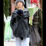 Cynthia Nixon Instagram - Instagram: It’s the first week of Spring 🌸 Reality, NYC edition: It’s the first week of Spring.