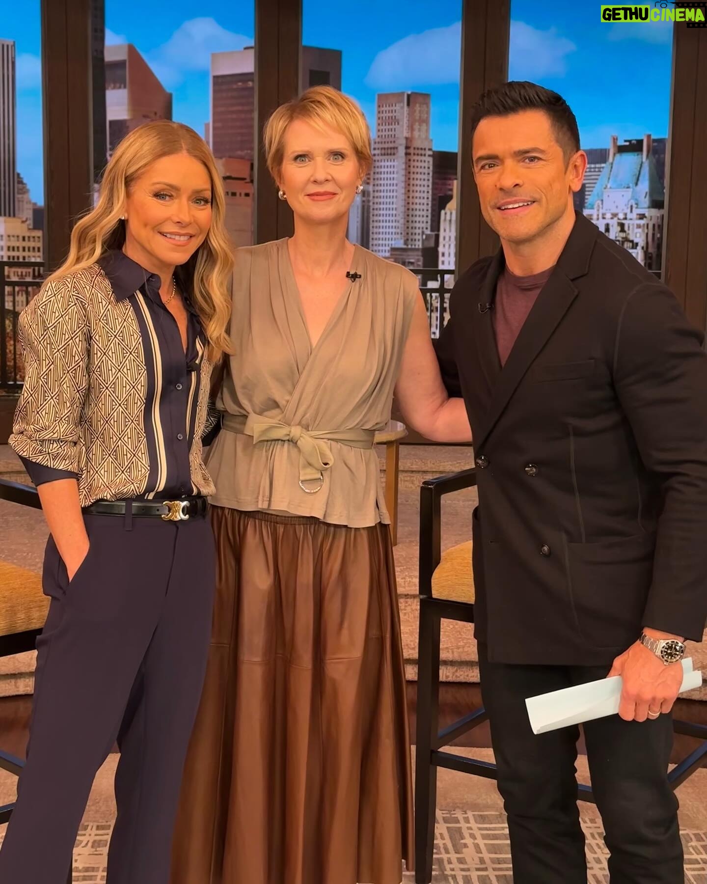 Cynthia Nixon Instagram - So fun to be back on @LiveKellyAndMark this morning and found out that @KellyRipa is a @gildedagehbo fan! 😘😘