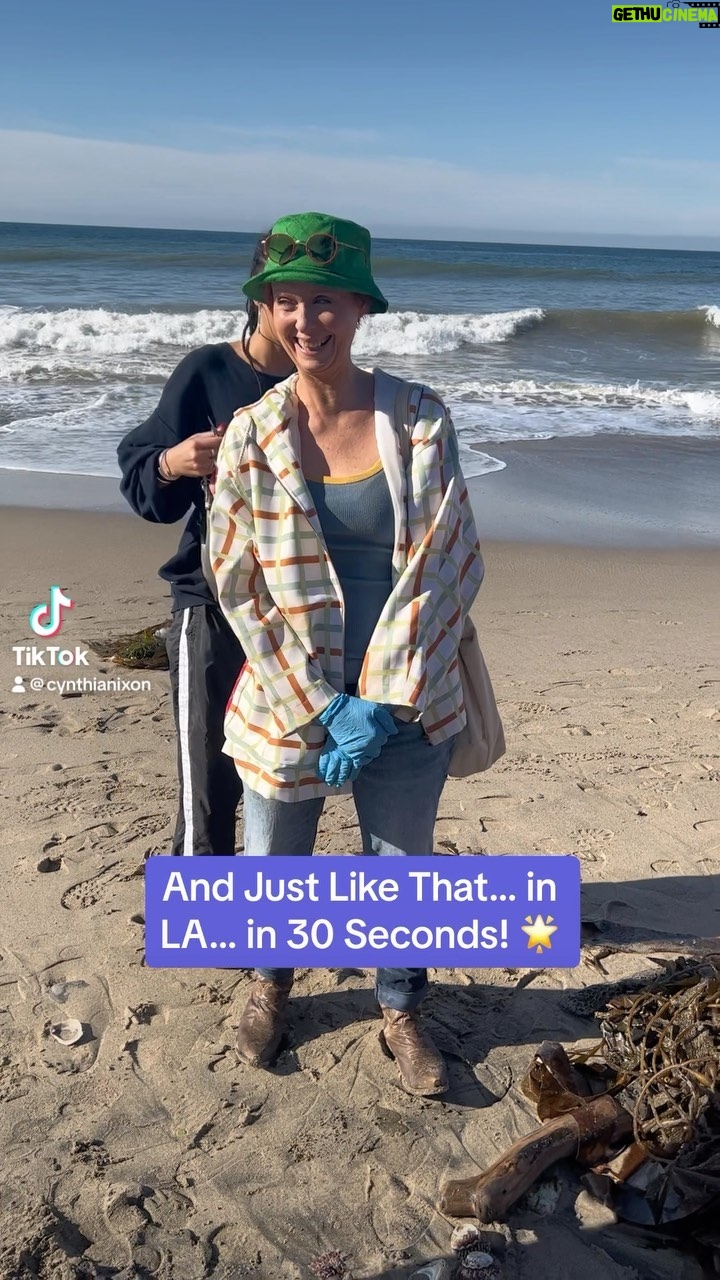 Cynthia Nixon Instagram - Even though Miranda has left LA, the #AndJustLikeThat team had a blast in the City of Angels! 😎🌊🌟 This week Miranda is home in the City with her family and friends in an all-new episode… that I directed! 🎬 Loved being back in the director’s chair with our amazing cast and crew — catch the new episode of @justlikethatmax on Thursday! #behindthescenes #AJLT #mirandahobbes #sexandthecity #SATC