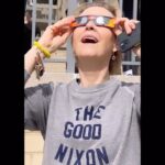 Cynthia Nixon Instagram - Happy solar eclipse day from the Big Apple! ☀️🕶️🍎