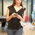 Cynthia Samuel Instagram - Unlock endless possibilities with Samsung Galaxy S24 Ultra’s circle to search AI Browse Assist. Explore everything at your fingertips. ✨ #GalaxyAi #TeamGalaxyLevant #GalaxyS24 series #AD @samsunglevant