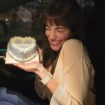 Cynthia Samuel Instagram - 1 Million of you on @tiktok I love you guys! Thank you so much for your love and support 🩷 PS: @deemalovesdrama thank you for the cutest cake in the world ILY