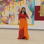 Cynthia Vinolin Instagram – ❤️ After a long time, performed an old choreography in front of a wonderful crowd 💐 Part 1

Song Name: Chotta Chotta Nenaiyudhu 
Movie: Taj Mahal 

THANKs to everyone who was encouraging and showing your love and blessings.❤️ Thanks to Naveen and Sharmila who invited me as the chief guest to this amazing event at Mississauga 🥰
I got to witness many beautiful individuals and even great dancers. ✨

P.S: The floor was slippery and cold 🫣 Glad I didn’t fall 😅

#cynthiavinolin
#ForeverGrateful #universalbeliever #love #peace #happinesss #toronto #canada🇨🇦 #chennai 
#dancewithcynthia