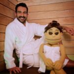 أبلة فاهيتا Instagram - الأرملة العالمية محتاجة مز يرطبلها الجو شوية.. حوار ساخن جداً من قلب الساونا مع @ahmadqassem4 في @etbilarabi #دراما_كوين