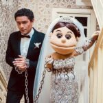 أبلة فاهيتا Instagram - وراء كل أرملة عظيمة مز .. #داخلة_ومش_خارجة @asser_yassin @sayidatynet @khaledfadda @hanyelbehairycouture