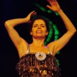 Débora Bloch Instagram - Brincando em cima daquilo, peça de Dario Fo! (2007-2008)