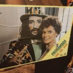 Débora Bloch Instagram - Alceu e eu, no filme Patriamada de Tisuka Yamazaki. Esta foto está na exposiçao de @alceuvalenca em Olinda, de 18 de abril a 18 de agosto na @casaestacaodaluz.