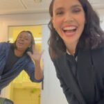 Débora Falabella Instagram - Pronta pra mais uma semana de Prima Facie no @teatroadolphobloch acompanhada de uma equipe muito maravilhosa❤️@primafaciebrasil Ingressos no link da bio⚡️