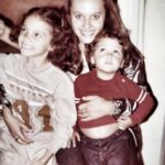 Débora Falabella Instagram – Desde sempre apaixonada pelas minhas irmãs ❤️ @cynthiafalabella @junia_falabella