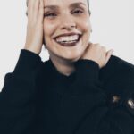Débora Falabella Instagram - 🩶🤍