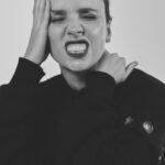 Débora Falabella Instagram - 🩶🤍