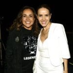 Débora Falabella Instagram – PRIMA FACIE! Um espetáculo que precisa ser visto por homens e mulheres. Tivemos o privilégio de assistir ontem no Rio de Janeiro o talento de @deborafalabellaoficial com uma produção lindíssima e uma direção impecável. Ainda tive o privilégio de conhecer pessoalmente uma das grandes inspirações da minha vida: a bailarina revolucionária @dalalachcar , além de reencontrar a minha querida amiga @leonacavalli , que também está em cartaz no Rio (e vamos assistir ❤️). Eu e Malu amamos o convite. Axé para vocês. #deborafalabella #danielamercury #primafacie 

📸 @granatocristina_