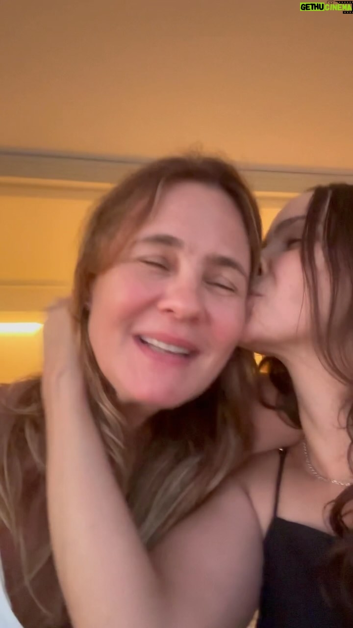Débora Falabella - 600K Likes - Dia dessa gata,inspiração! Te amo Adri!!!❤️❤️❤️❤️