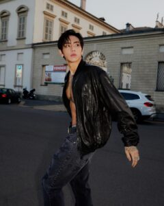 DPR IAN Instagram - We will not fall ❤️‍🔥🌑 #dreamers #dpr Fashion editor / Sang Lee Photography / Jay Lim Stylist / Joonyong An Hair&make-up / Yoonjung Choi @dolcegabbana @arenakorea